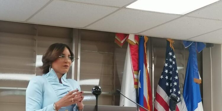 Secretaria del Bufete Directivo del Pleno de la CCRD participa en Octava Conferencia Internacional