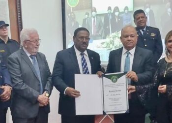 Reconocen al Dr. Edisson Féliz Féliz como "Médico Distinguido de la Salud y la Sociedad"