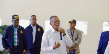 Migración refuerza personal en aeropuertos para agilizar flujo de pasajeros