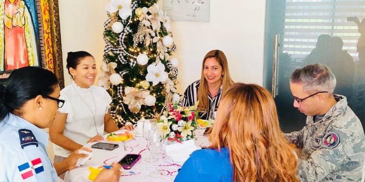 AEOFARD realiza encuentro con presidenta Cámara de Comercio y Producción de Puerto Plata