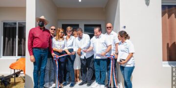 Ministro Paliza inaugura Palacio Distrital en Sabaneta de Yásica