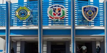 PN impide rapto hombre SFM; apresa dos que lo llevaban amarrado dentro de baúl