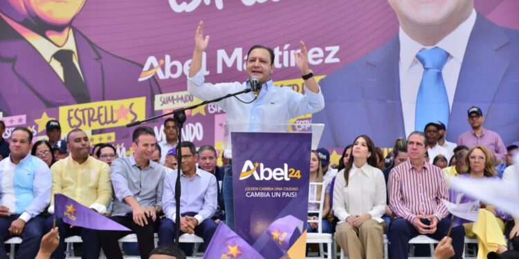 Abel Martínez al Gobierno: “Vengan al Cibao para que aprendan cómo se gerencia una ciudad y un país”