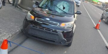 Policía tras indigente lanzó piedra ocasionó muerte a conductor en la avenida 27 de Febrero