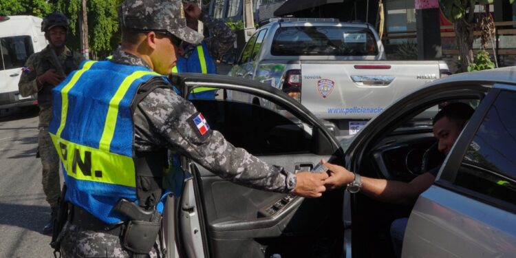 A través de novedoso sistema de depuración e identificación biométrica policía logra arrestar a más de 800 personas