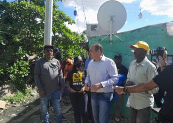 Surun Hernández critica gobierno municipal abandonó barrio “La LILA” SDE