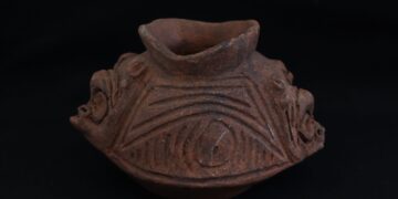 Cultura recibe de la Embajada de los Estados Unidos 21 piezas taínas incautadas por el FBI