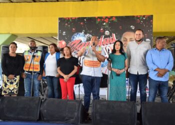 Alcalde José Andújar dedica almuerzo navideño a motoconchistas