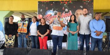 Alcalde José Andújar dedica almuerzo navideño a motoconchistas