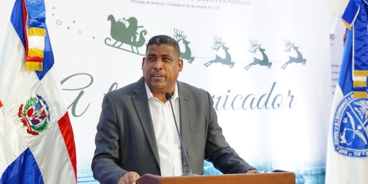 UASD realiza encuentro navideño con periodistas