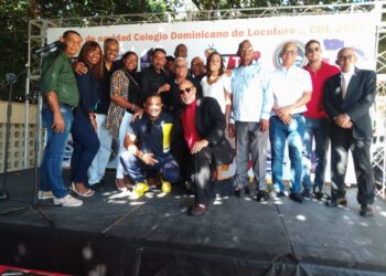 Colegio Dominicano de Locutores agasaja a sus miembros en encuentro navideño