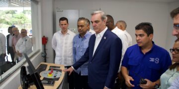 Presidente de la República encendió el sistema; es la última fase previo a su apertura comercial