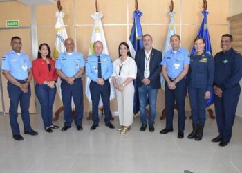 Sky High Dominicana realiza donación de juguetes al CESAC