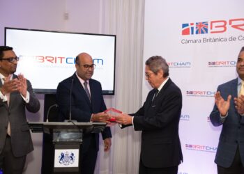 Cámara Británica celebra 35 aniversario y reconoce fundador