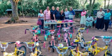 Capellanes Cristianos y Fundación Sembrando Amor entregan juguetes en Pedro Brand