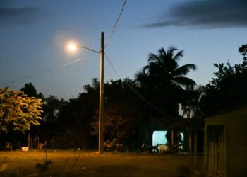 Edeeste inaugura rehabilitación de redes en Monte Plata
