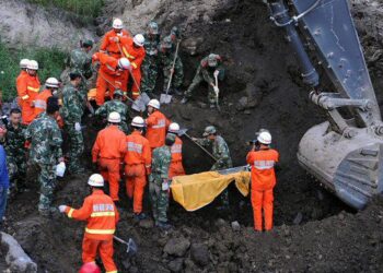 Al menos 18 personas quedan atrapadas en una mina en el noroeste de China