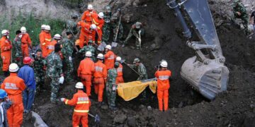 Al menos 18 personas quedan atrapadas en una mina en el noroeste de China