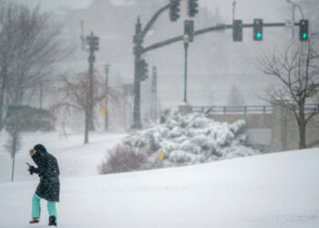 Qué es la "bomba ciclónica" que provocará la Navidad más fría en 4 décadas en EE.UU.
