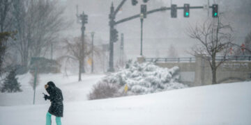 Qué es la "bomba ciclónica" que provocará la Navidad más fría en 4 décadas en EE.UU.
