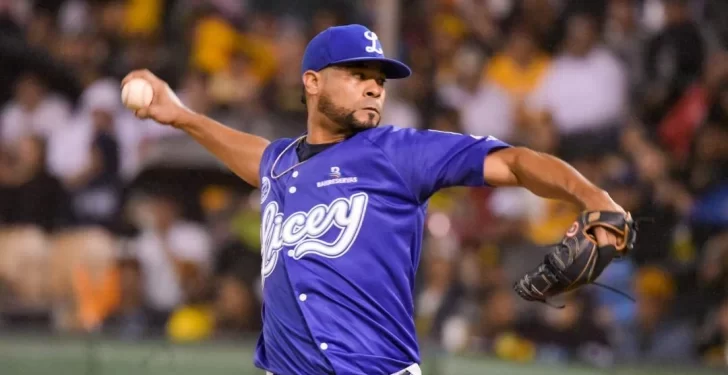 Tigres, guiados por Mauricio, Cruz y Hernández, dejan sentir sus bates en Santiago