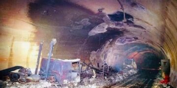 Suben a 31 los muertos en un incendio en un túnel de carretera en Afganistán