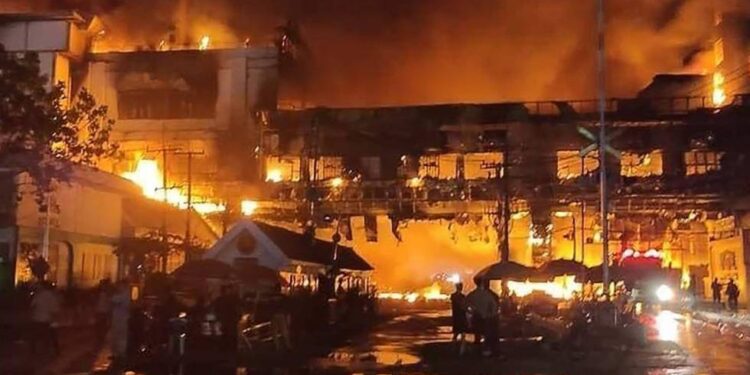 Incendio masivo en hotel casino de Camboya deja al menos 19 muertos