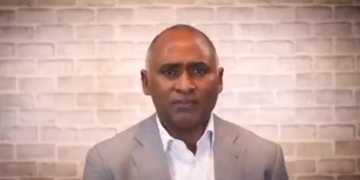 Julito Fulcar asegura estadía de Roberto en EEUU es por salud