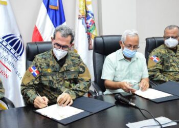 MIDE y Educación firman convenio beneficia centros educativos militares
