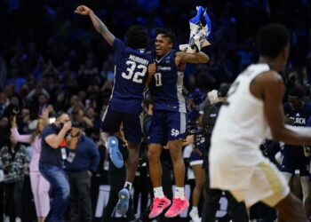 Curry, Henry, Kupp, Judge entre los atletas más apostados de 2022