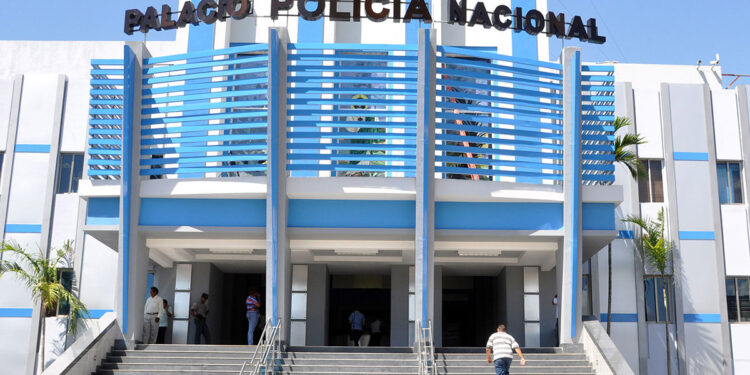 Policía apresa mujer con relación a muerte de su hijo de 2 años