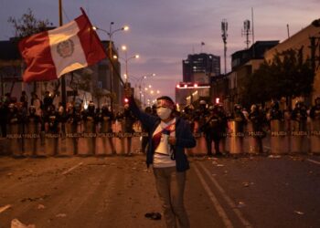 Gobierno peruano declara el estado de emergencia en todo el país durante 30 días