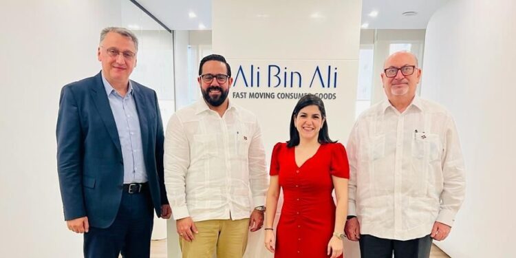 RD promueve productos oferta exportable y presenta clima de inversión en Qatar