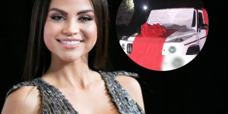 "Mercedez Benz G-Wagon" El nuevo 'juguete' de Natti Natasha que le regaló Raphy Pina