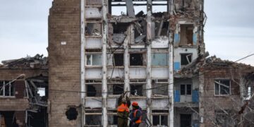 Nueve millones de ucranianos siguen sin electricidad y calefacción en plenas navidades