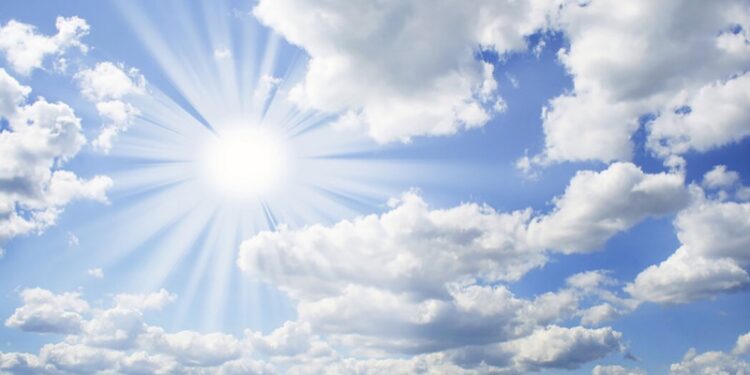 Ambiente soleado y escasas lluvias sobre el país