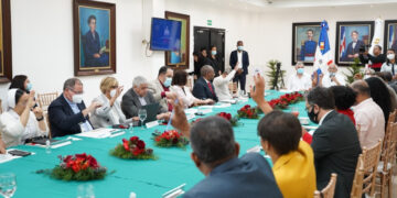 Consejo Nacional de Educación aprueba docencia hasta el 21 de diciembre