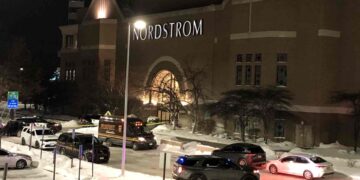 Joven de 19 años muere en tiroteo en Mall of America