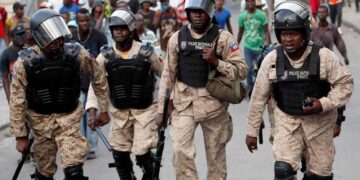 Seis policías son asesinados por bandas criminales en Haití