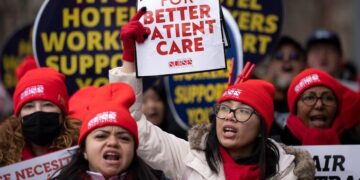 Desarticulan red que vendía títulos falsos de enfermería; se vendieron al menos 7,600