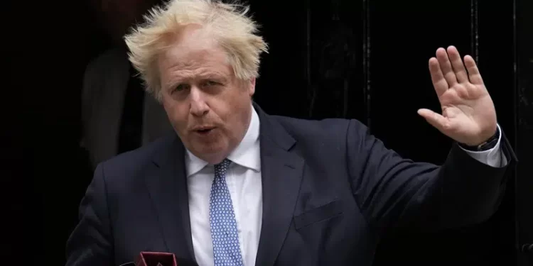 Boris Johnson dice que Putin dijo que podía golpearlo con un misil