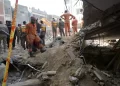 Asciende a 88 el número de muertos por atentado suicida en mezquita de Pakistán