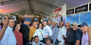 “En lo único en que el presidente nos lleva ventaja es en el tránsito porque él no coge tapones”, asegura Abel Martínez