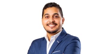 Abogado Derik Báez anuncia precandidatura a diputado por el PRM en SDE 