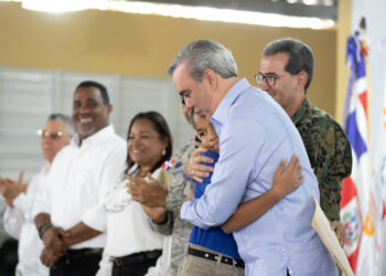 Abinader inaugura dos centros educativos y un CAIPI con inversión de RD 290 millones