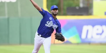 Licey toman ventaja 2-1 en la final con blanqueada 1-0 a Estrellas