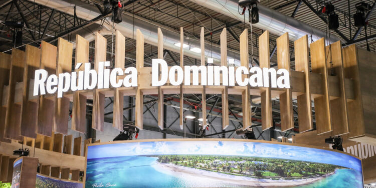 Ministro de Turismo sale a FITUR en busca de nuevos acuerdos que sigan impulsando el turismo dominicano