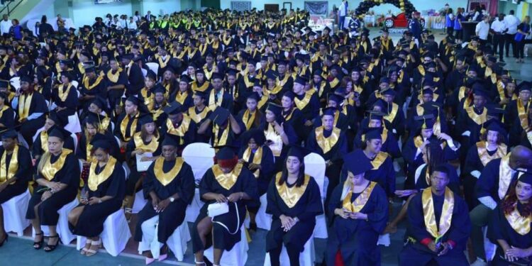 Escuelas Vocacionales FF. AA y P.N. superan metas del 2022