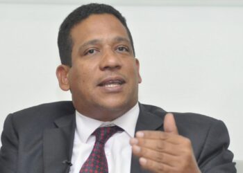 Carlos Pimentel asegura fideicomisos públicos estarán regulados por Ley de Compras Públicas y se pone fin al vacío existente