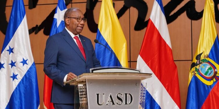 La UASD solo admite títulos legalizados para el ingreso como docente